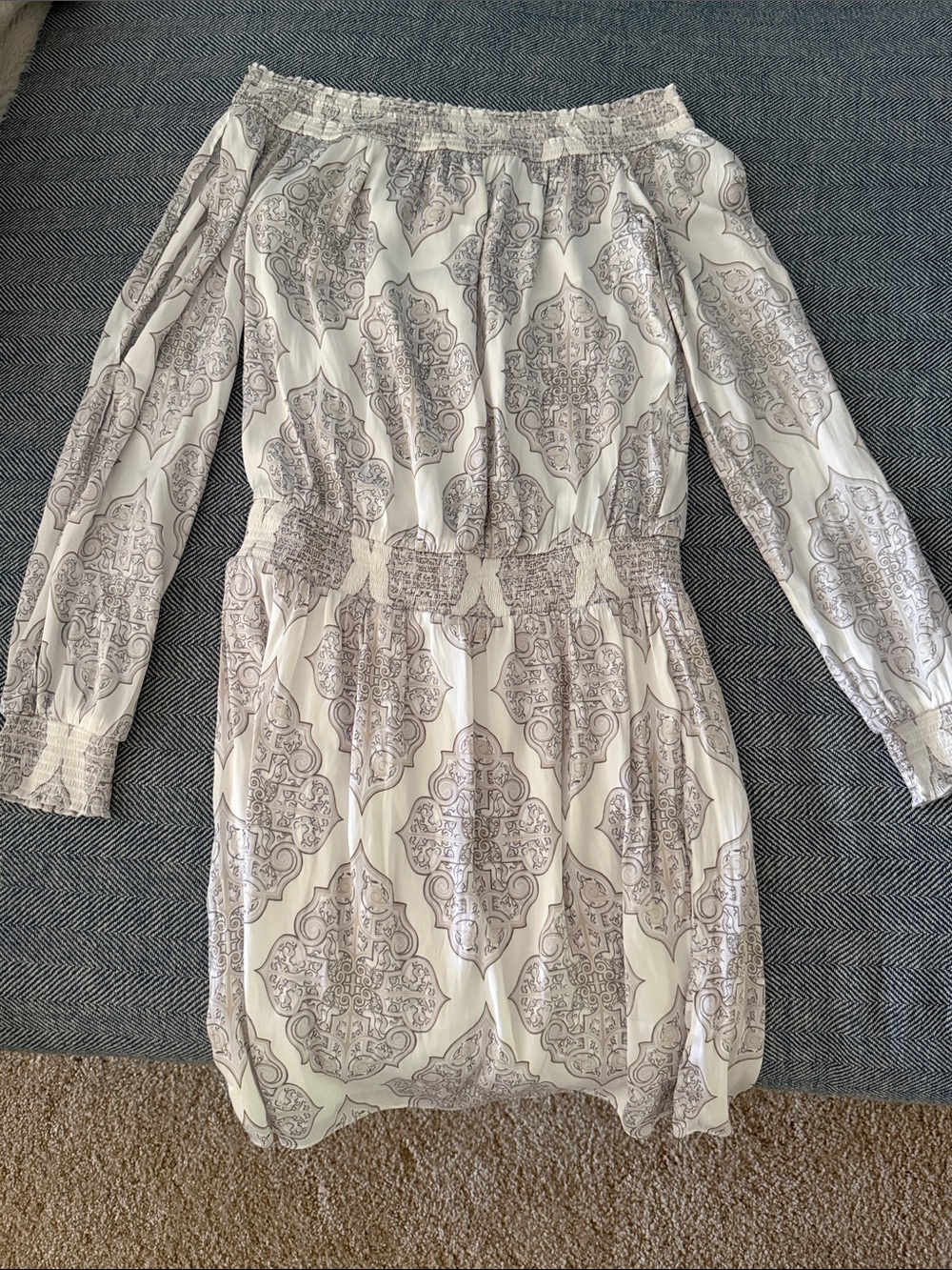 White House Black Market Off-Shoulder White and Mauve Patterned Women's Dress